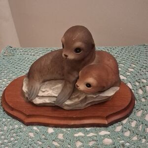 Homco Brown and Tan Seal Figurine